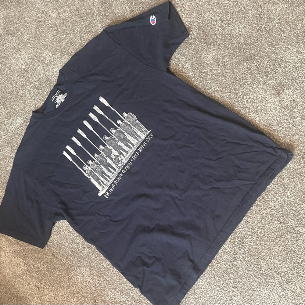 Champion Navy Blue Short Sleeve Tee Boys In the Boat M size L